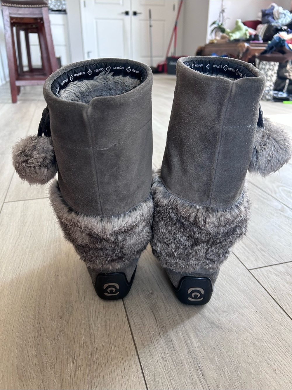 Manitobah Mukluks Waterproof Snowy Owl Gray Suede Fur Winter Boots Cozy Warm - Picture 5 of 12